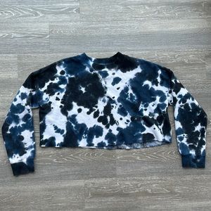 Colsie Cropped Sweatshirt